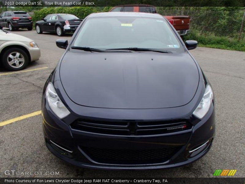 True Blue Pearl Coat / Black 2013 Dodge Dart SE