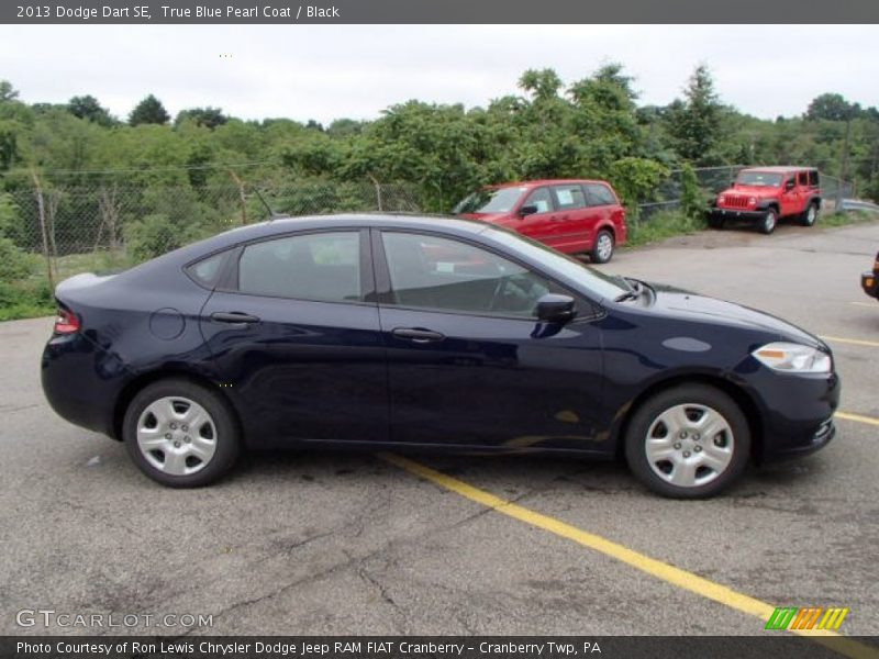 True Blue Pearl Coat / Black 2013 Dodge Dart SE