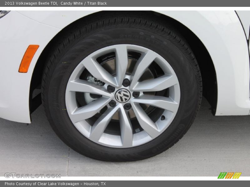 Candy White / Titan Black 2013 Volkswagen Beetle TDI