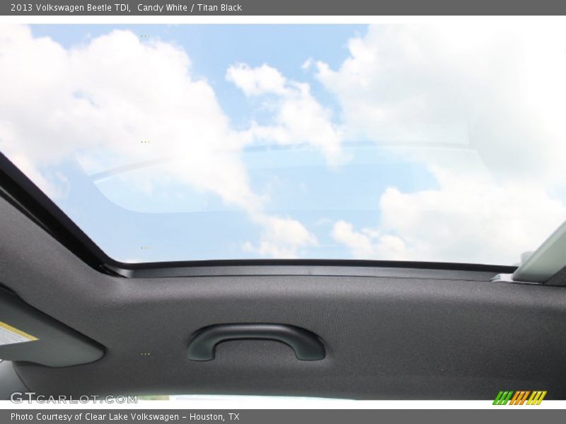 Candy White / Titan Black 2013 Volkswagen Beetle TDI