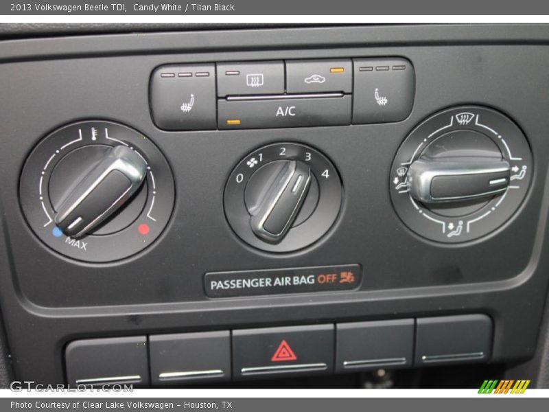 Candy White / Titan Black 2013 Volkswagen Beetle TDI