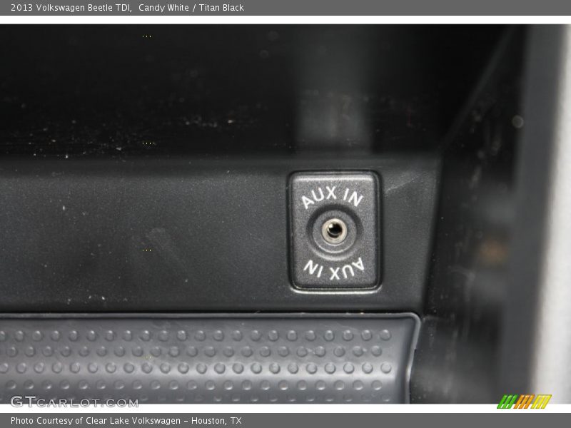 Candy White / Titan Black 2013 Volkswagen Beetle TDI