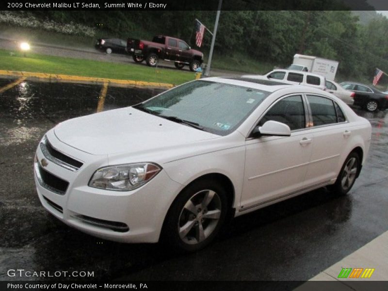 Summit White / Ebony 2009 Chevrolet Malibu LT Sedan