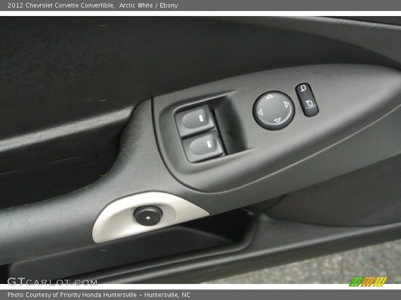 Arctic White / Ebony 2012 Chevrolet Corvette Convertible