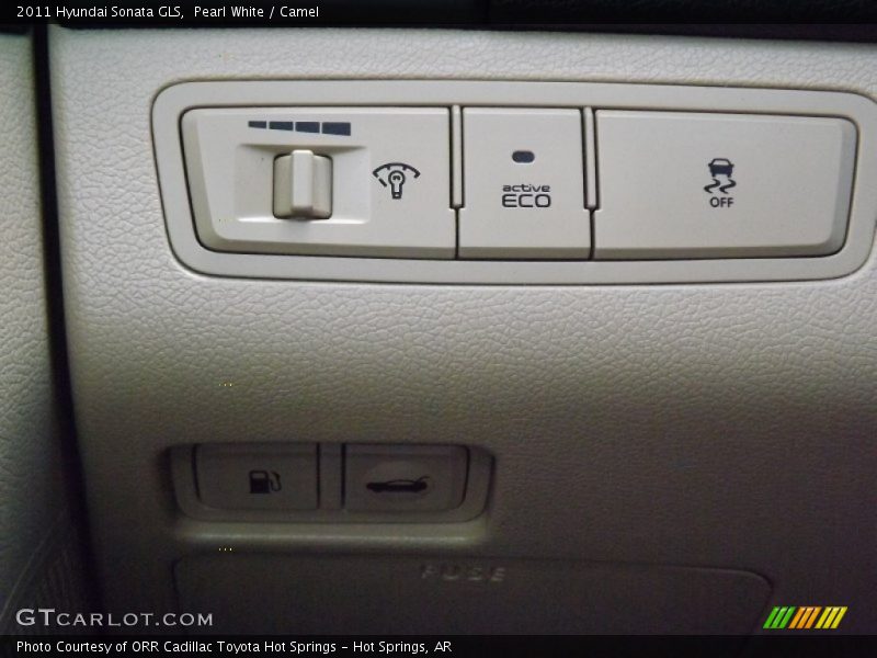 Pearl White / Camel 2011 Hyundai Sonata GLS