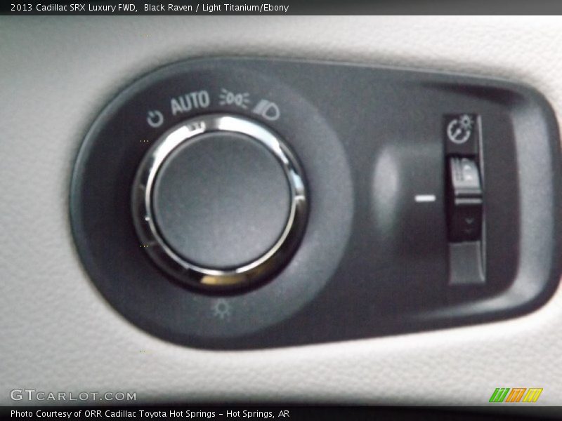 Black Raven / Light Titanium/Ebony 2013 Cadillac SRX Luxury FWD
