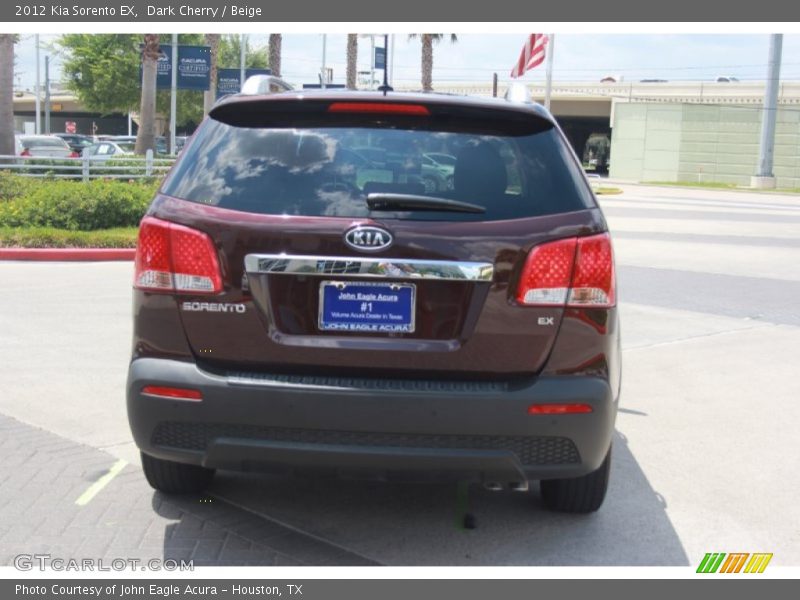 Dark Cherry / Beige 2012 Kia Sorento EX