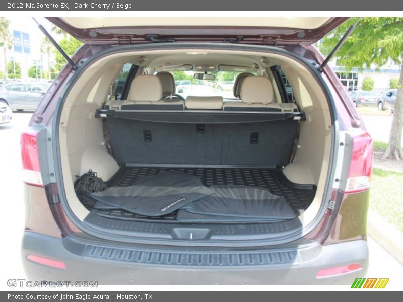 Dark Cherry / Beige 2012 Kia Sorento EX
