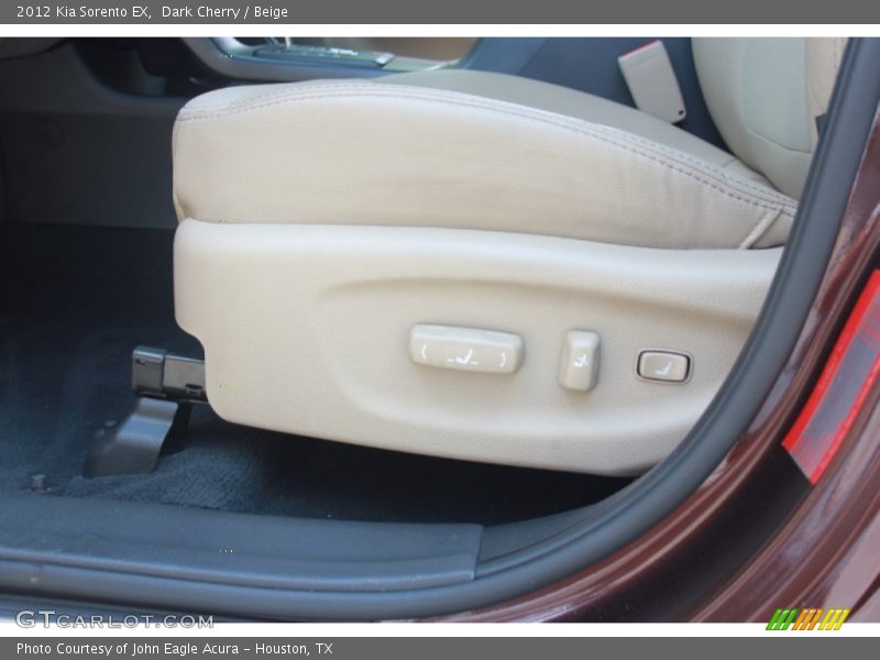Dark Cherry / Beige 2012 Kia Sorento EX
