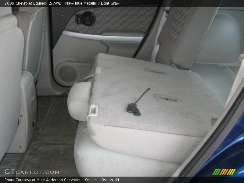 Navy Blue Metallic / Light Gray 2009 Chevrolet Equinox LS AWD