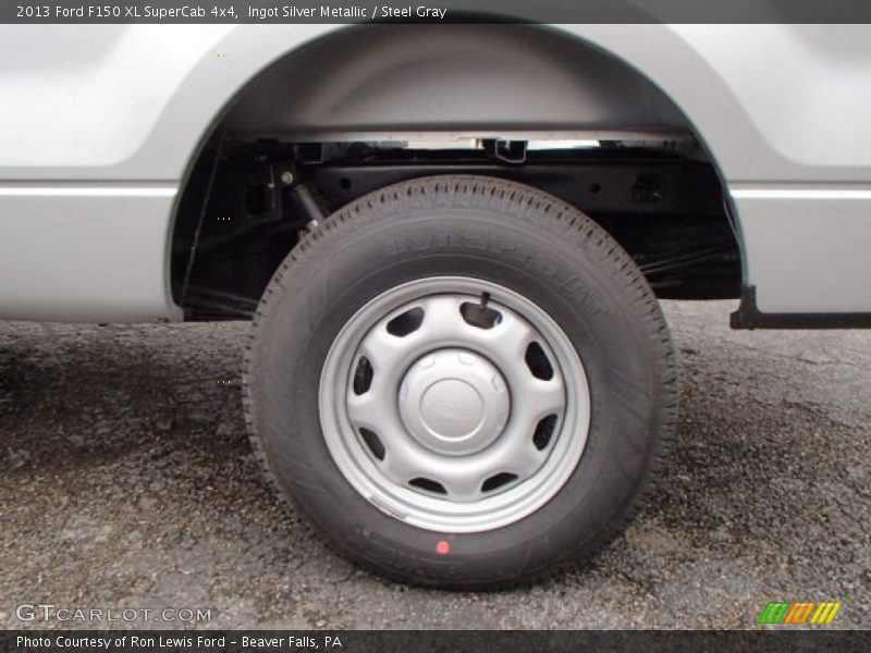 Ingot Silver Metallic / Steel Gray 2013 Ford F150 XL SuperCab 4x4