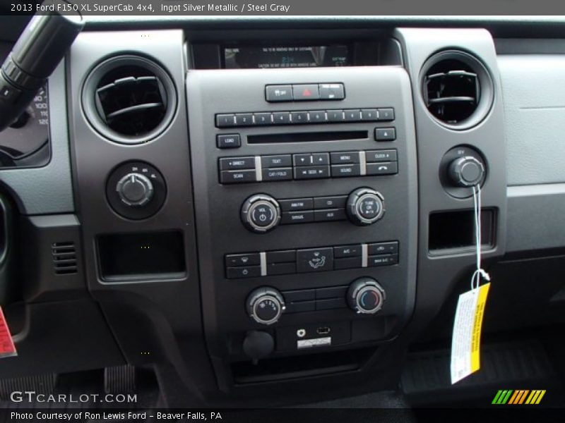 Ingot Silver Metallic / Steel Gray 2013 Ford F150 XL SuperCab 4x4