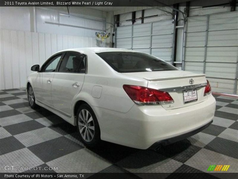 Blizzard White Pearl / Light Gray 2011 Toyota Avalon Limited