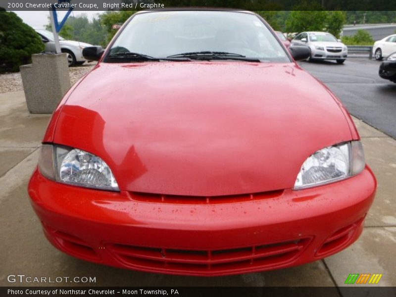 Bright Red / Graphite 2000 Chevrolet Cavalier Coupe
