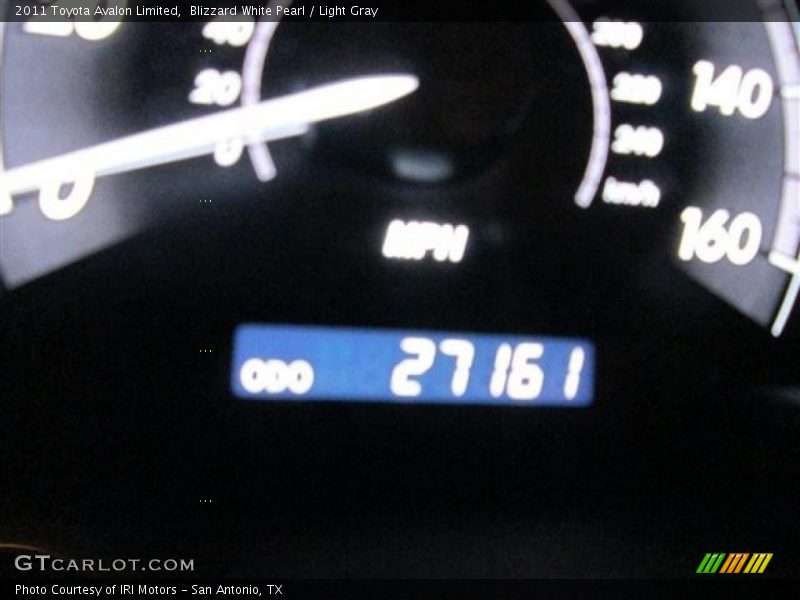 Blizzard White Pearl / Light Gray 2011 Toyota Avalon Limited