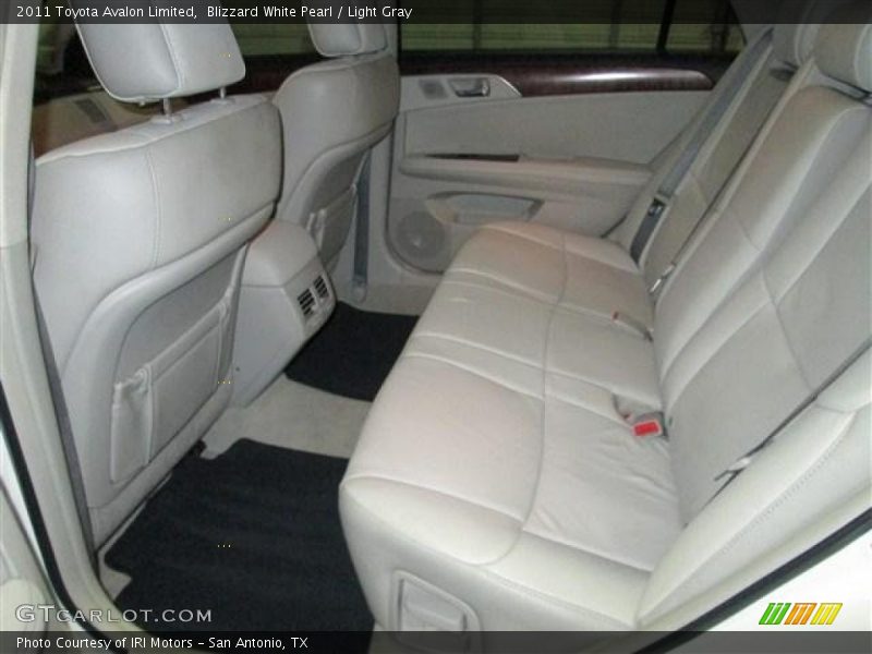 Blizzard White Pearl / Light Gray 2011 Toyota Avalon Limited