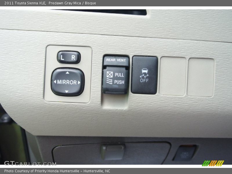 Predawn Gray Mica / Bisque 2011 Toyota Sienna XLE