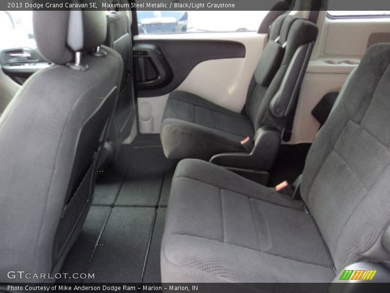 Maximum Steel Metallic / Black/Light Graystone 2013 Dodge Grand Caravan SE