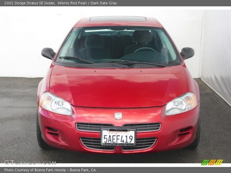 Inferno Red Pearl / Dark Slate Gray 2002 Dodge Stratus SE Sedan