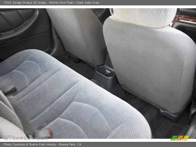 Inferno Red Pearl / Dark Slate Gray 2002 Dodge Stratus SE Sedan