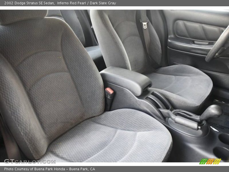 Inferno Red Pearl / Dark Slate Gray 2002 Dodge Stratus SE Sedan