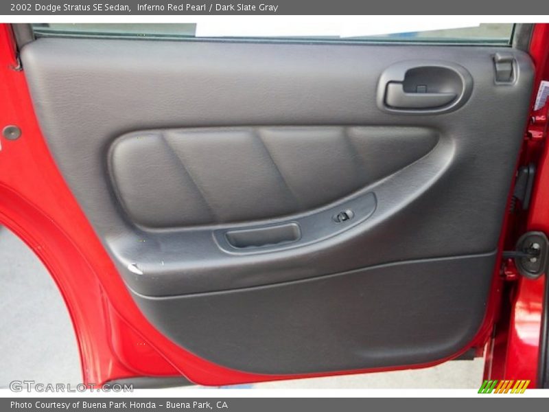 Inferno Red Pearl / Dark Slate Gray 2002 Dodge Stratus SE Sedan