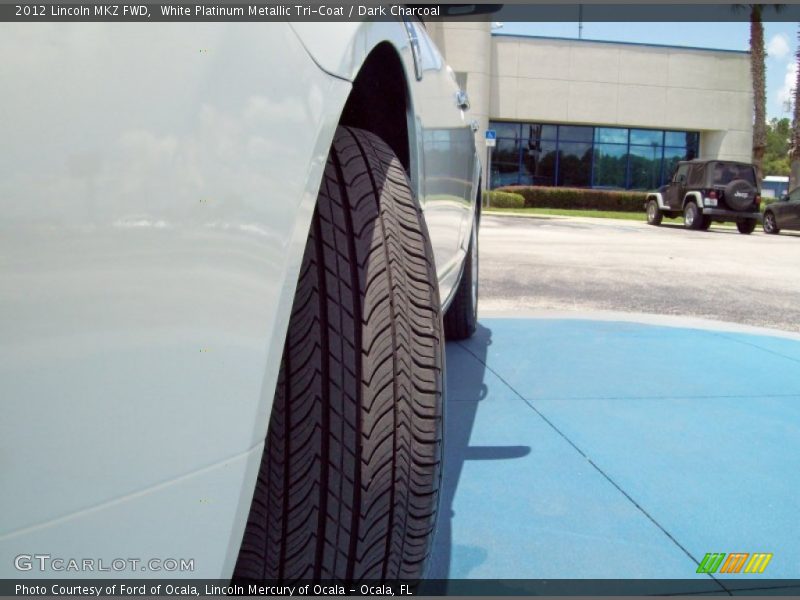 White Platinum Metallic Tri-Coat / Dark Charcoal 2012 Lincoln MKZ FWD