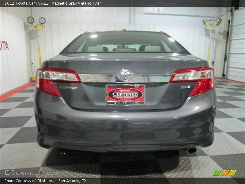 Magnetic Gray Metallic / Ash 2012 Toyota Camry XLE