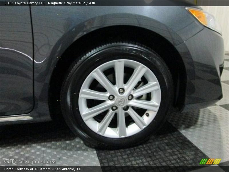 Magnetic Gray Metallic / Ash 2012 Toyota Camry XLE