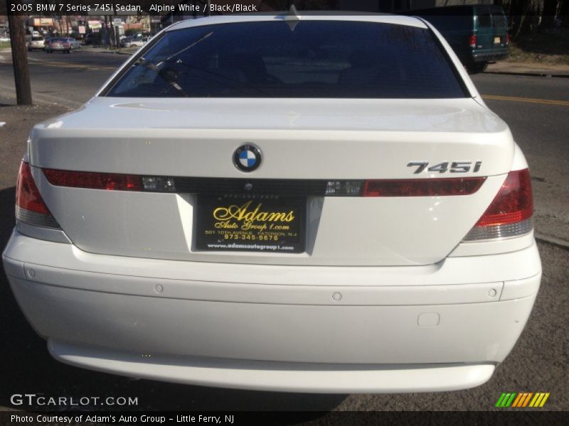 Alpine White / Black/Black 2005 BMW 7 Series 745i Sedan