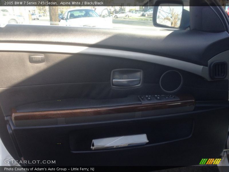 Alpine White / Black/Black 2005 BMW 7 Series 745i Sedan