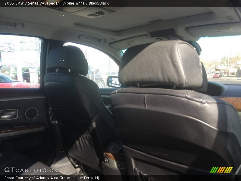Alpine White / Black/Black 2005 BMW 7 Series 745i Sedan