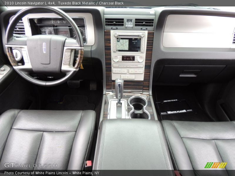 Dashboard of 2010 Navigator L 4x4