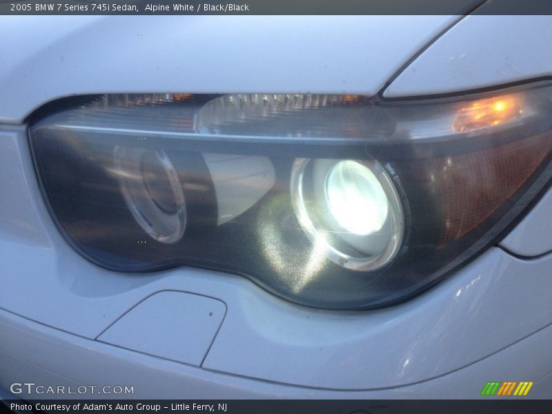 Alpine White / Black/Black 2005 BMW 7 Series 745i Sedan