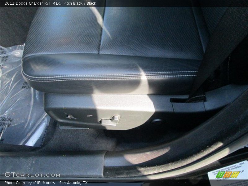 Pitch Black / Black 2012 Dodge Charger R/T Max