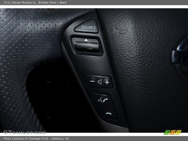 Brilliant Silver / Black 2011 Nissan Murano SL