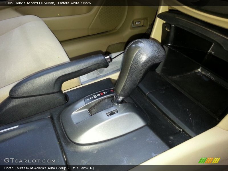 Taffeta White / Ivory 2009 Honda Accord LX Sedan