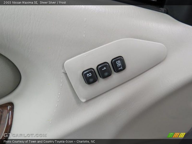 Sheer Silver / Frost 2003 Nissan Maxima SE
