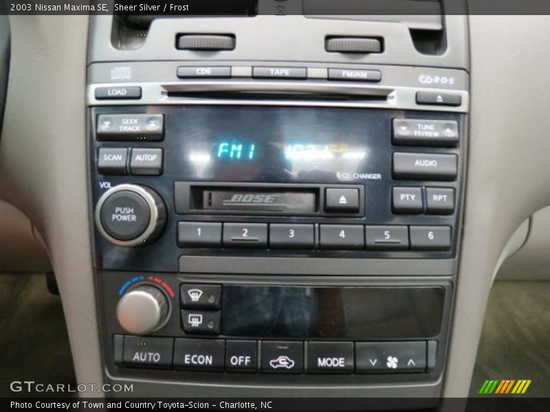 Controls of 2003 Maxima SE