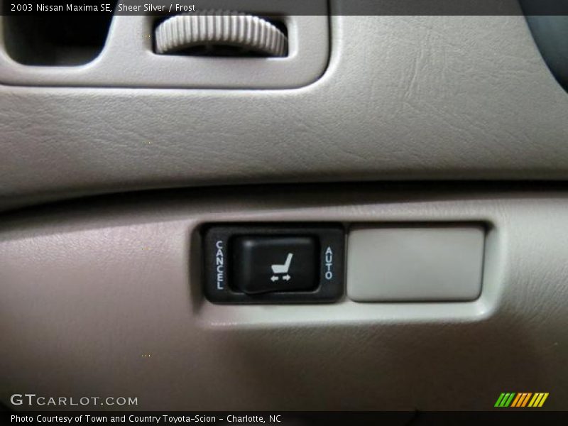 Sheer Silver / Frost 2003 Nissan Maxima SE