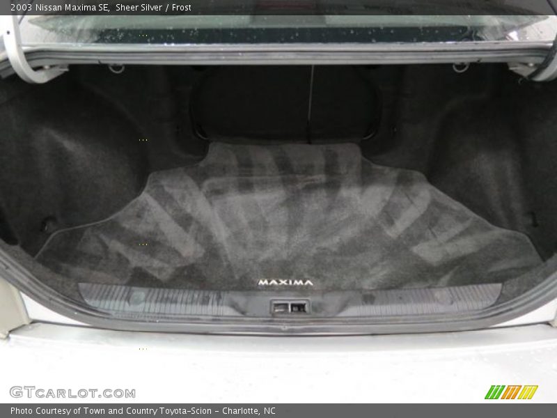  2003 Maxima SE Trunk