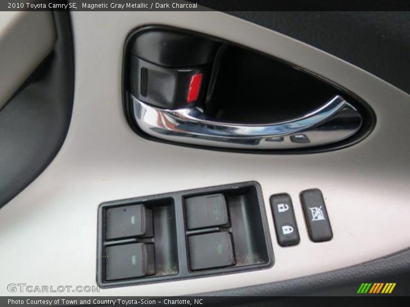 Controls of 2010 Camry SE