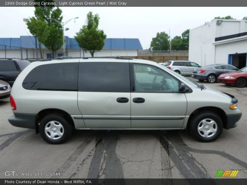 Light Cypress Green Pearl / Mist Gray 1999 Dodge Grand Caravan