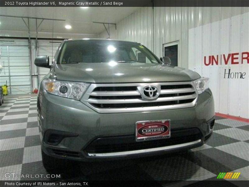 Magnetic Gray Metallic / Sand Beige 2012 Toyota Highlander V6