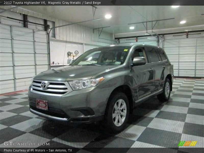 Magnetic Gray Metallic / Sand Beige 2012 Toyota Highlander V6