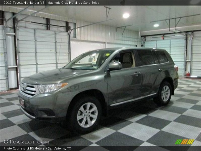 Magnetic Gray Metallic / Sand Beige 2012 Toyota Highlander V6