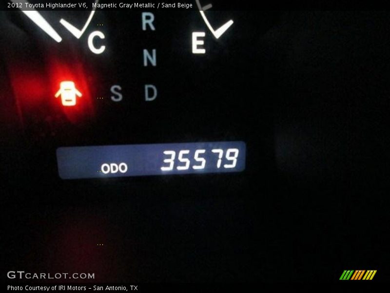Magnetic Gray Metallic / Sand Beige 2012 Toyota Highlander V6
