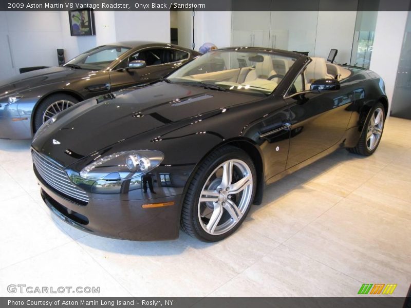 Onyx Black / Sandstorm 2009 Aston Martin V8 Vantage Roadster