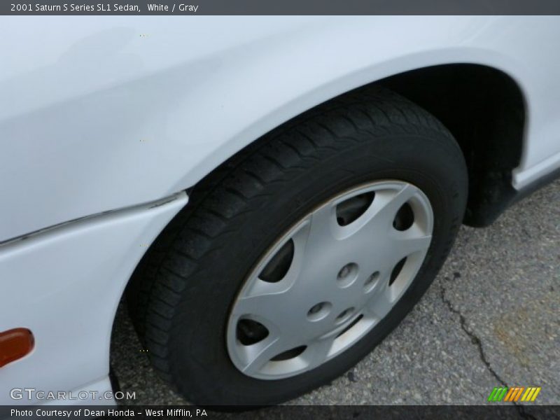 White / Gray 2001 Saturn S Series SL1 Sedan