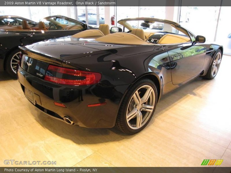 Onyx Black / Sandstorm 2009 Aston Martin V8 Vantage Roadster
